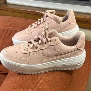 Nike Women's Soft Pink Air Sneakers